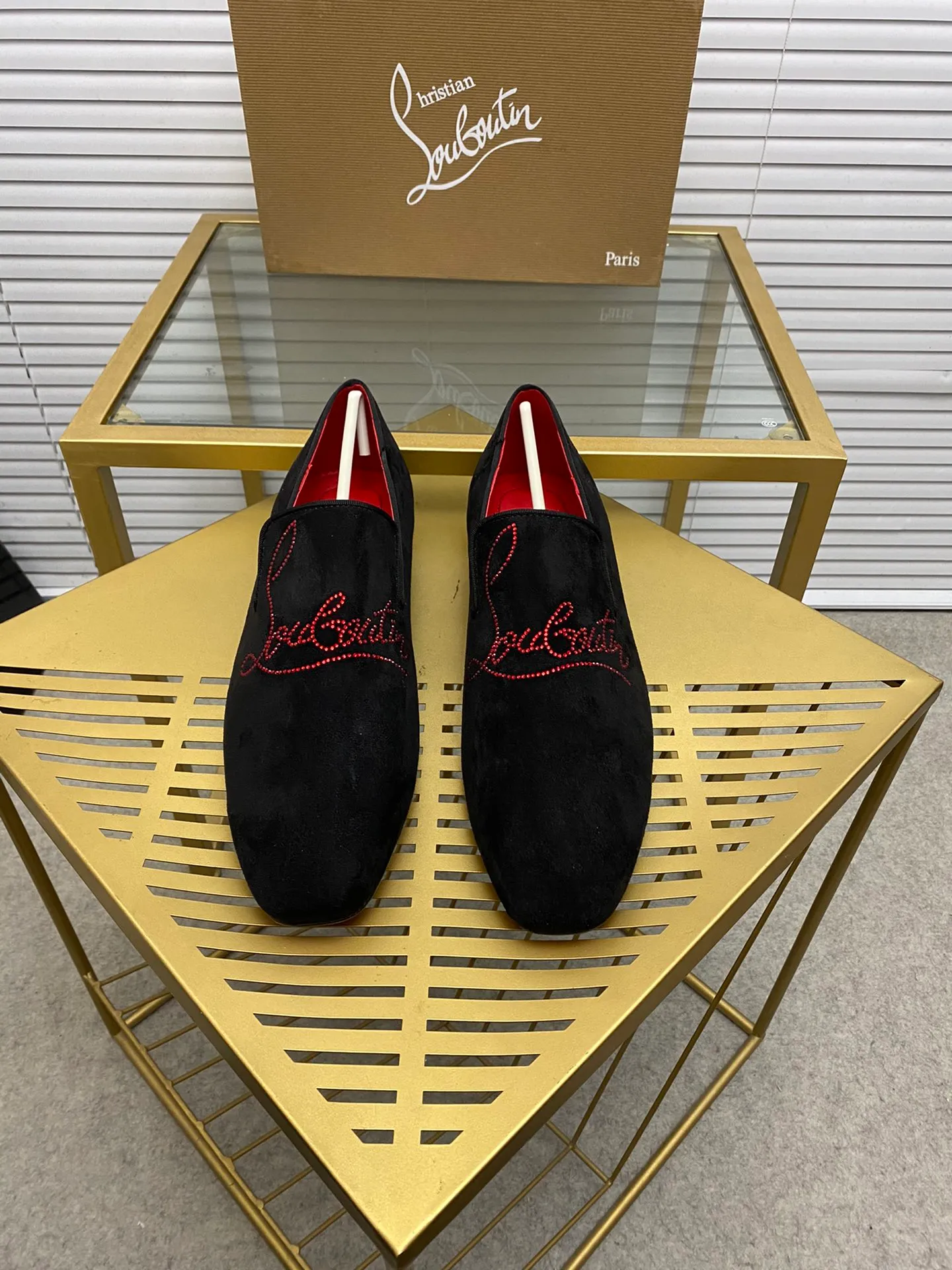 (Customized model) Ex-factory price is 500. christian louboutin2023 latest model (CL red sole shoes) counter series, casual sneakers for couples 📢 📢 📢 exclusive hot style release 🎈🎈💪 movable latex feet 👻 finished outsole line [satisfied] 😝Female 35-40# Male 38#-46, global supply😝 [Top version]: Original imported genuine leather upper, top original leather lining, original molded TPU outsole, original 1:1 detail processing, original shoe last,
